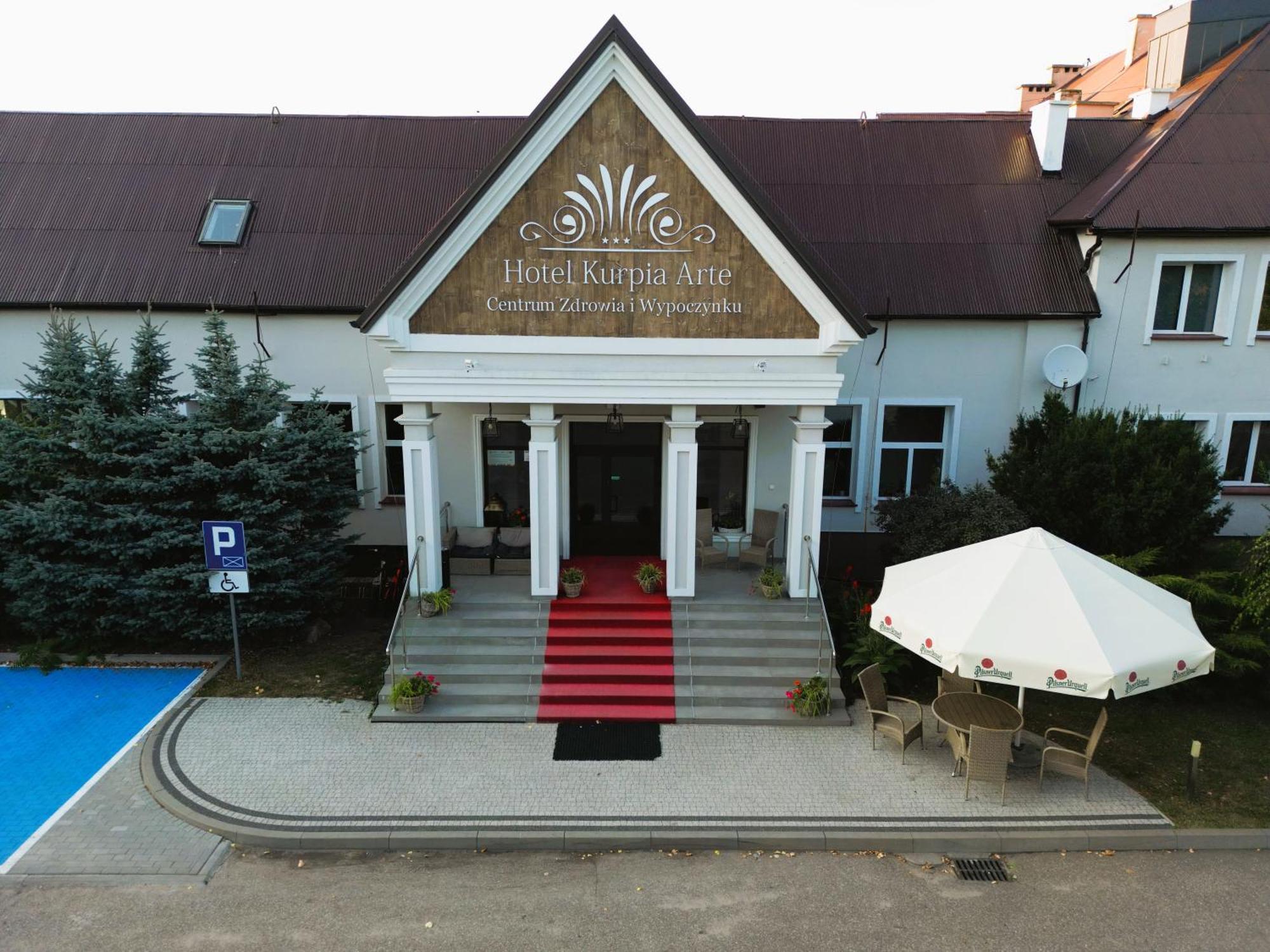 Hotel Kurpia Arte Nowogród Exterior foto