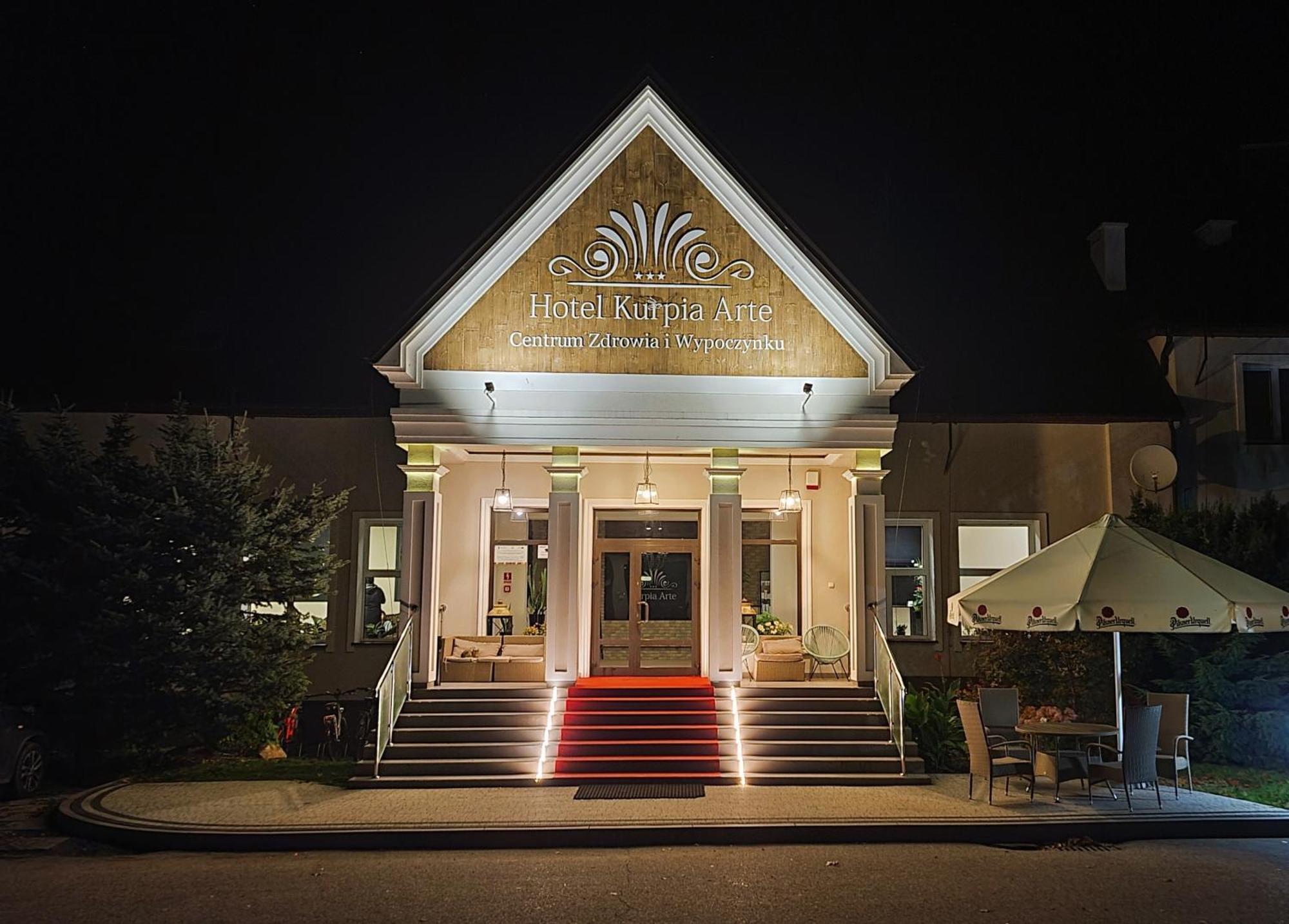 Hotel Kurpia Arte Nowogród Exterior foto