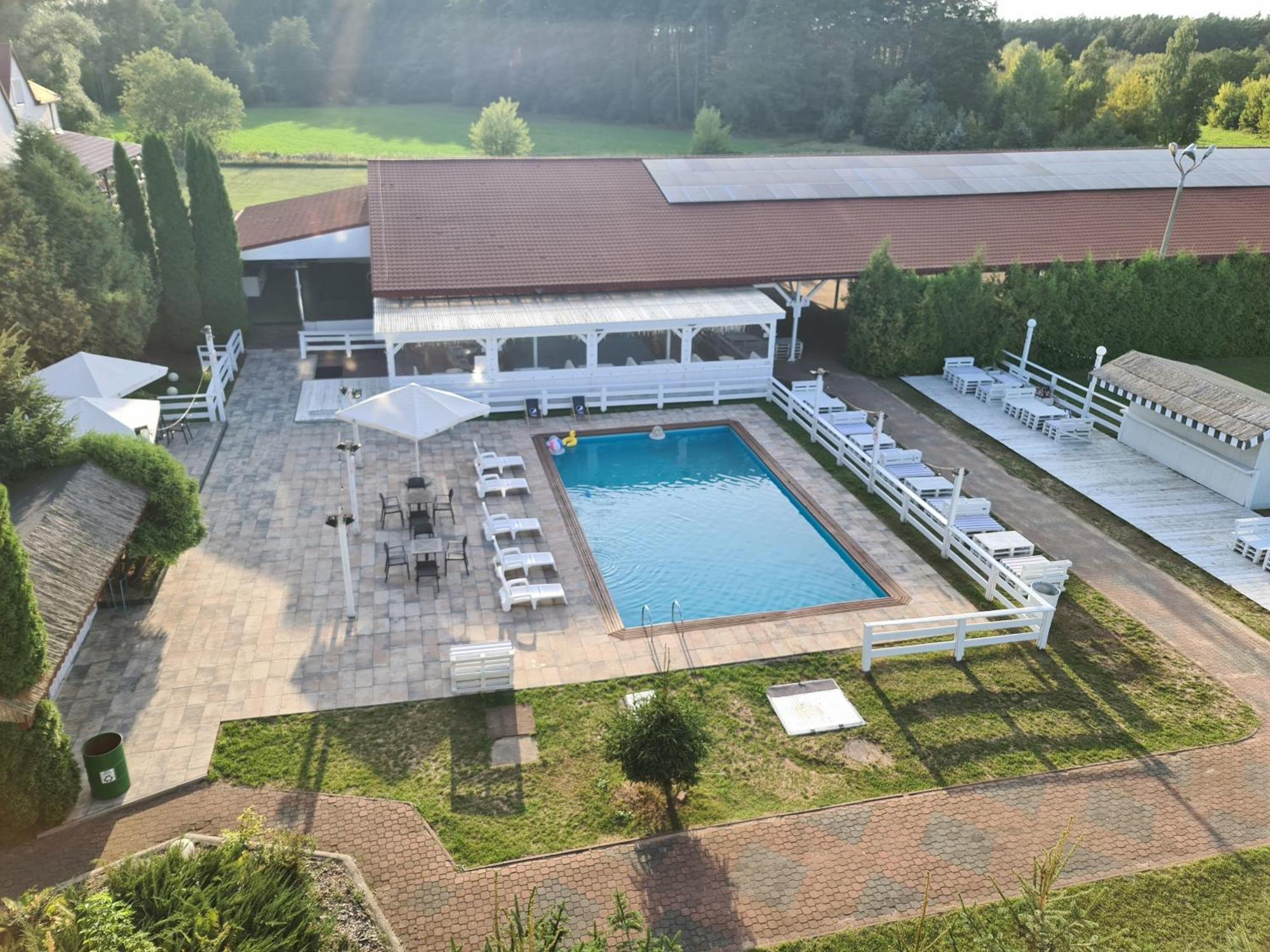 Hotel Kurpia Arte Nowogród Exterior foto